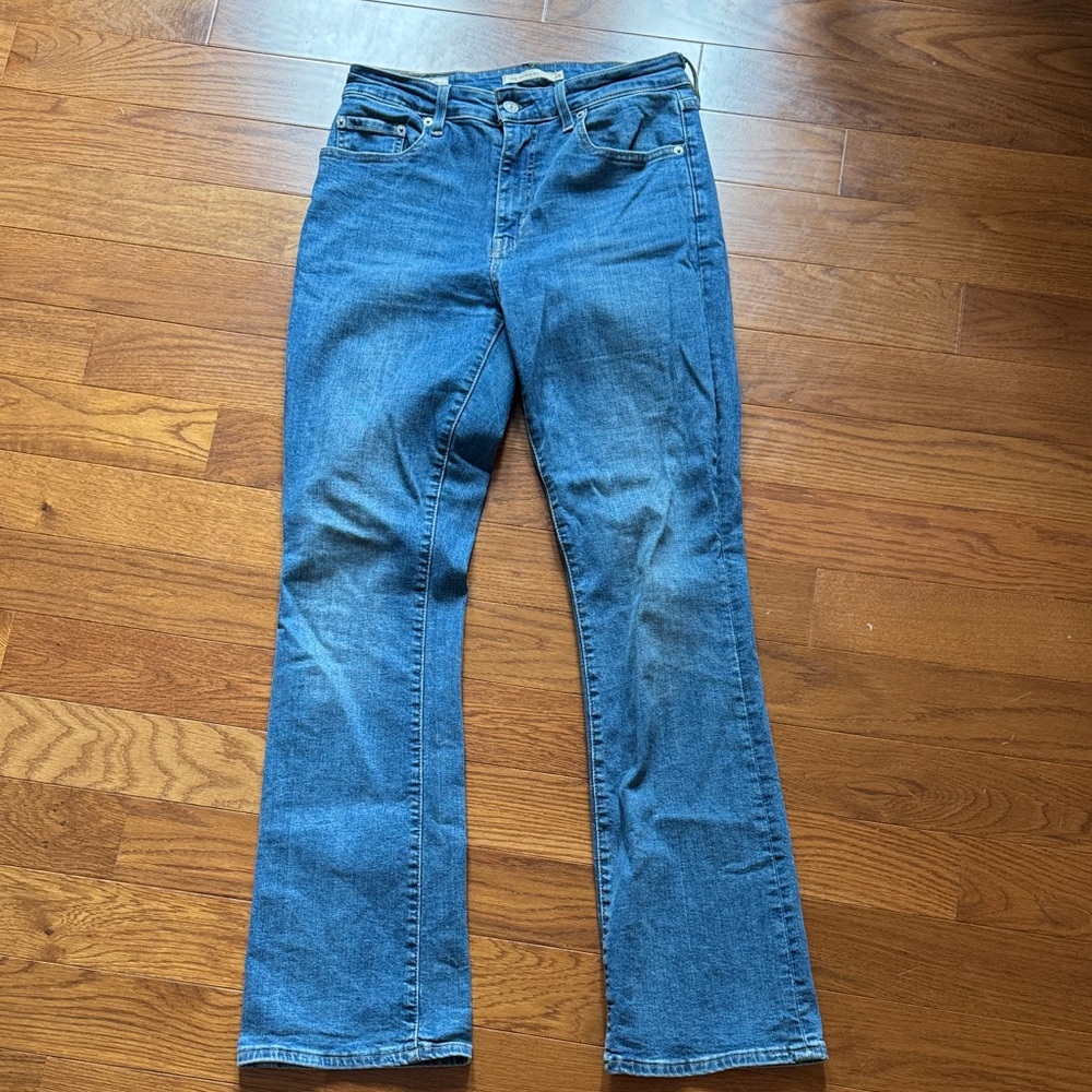 Stylish Blue Flare Women's Levi’s Jeans